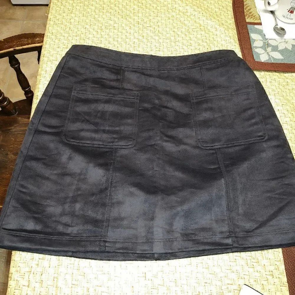 New Old Navy Black Suede Feel Skirt Size Women's 12